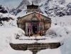 View of Kedarnath Dham surrounded by heavy snow 